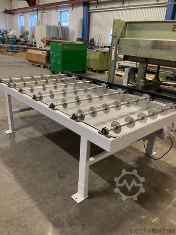 Knife roller conveyor
