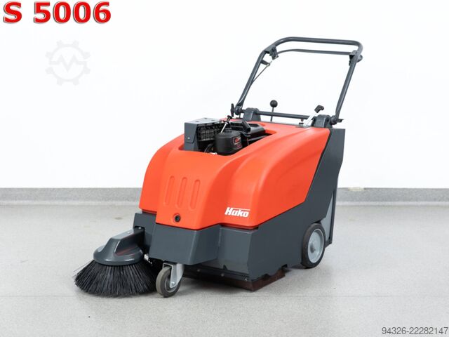ZAMIATARKA HAKO HAMSTER 650 V BENZYNA Hako Hamster 650 V - Benzin Sweeper - 3525m²h