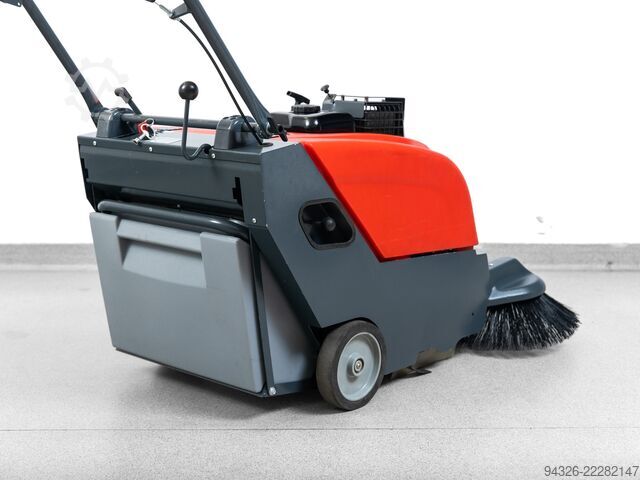 Hako Hamster 650 V fejemaskine Hako Hamster 650 V - Benzin Sweeper - 3525m²h