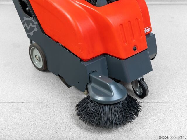 Hako Hamster 650 V fejemaskine Hako Hamster 650 V - Benzin Sweeper - 3525m²h