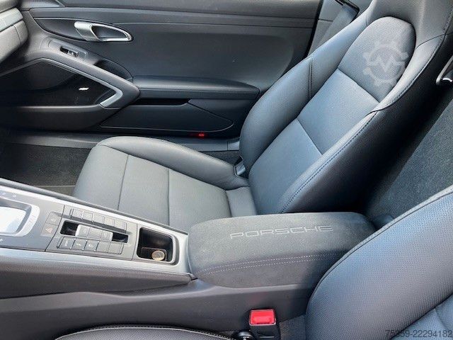 Varevogn PORSCHE 718 Boxster