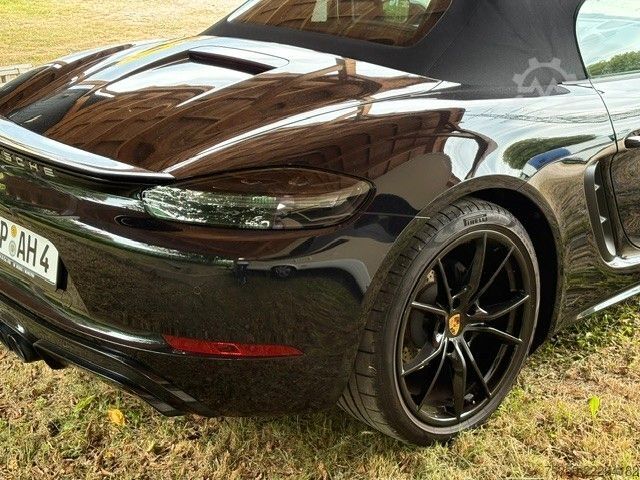 Varevogn PORSCHE 718 Boxster
