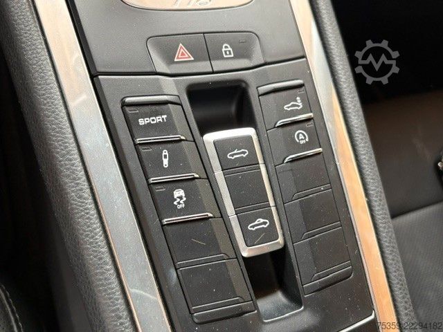 Varevogn PORSCHE 718 Boxster
