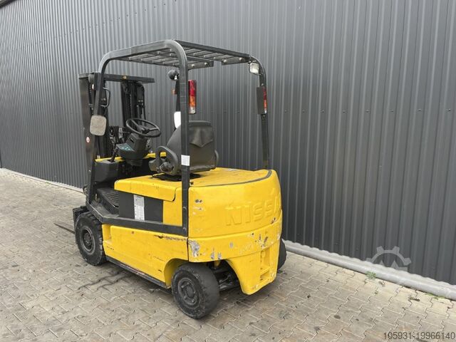 বৈদ্যুতিক 4 চাকা ফর্কলিফ্ট Nissan Q02L25CU