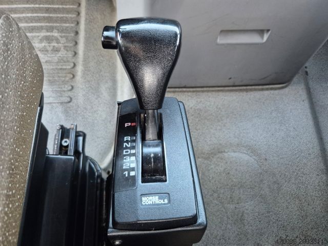Drugi MERCEDES-BENZ Vario 818 D*DoKa*Kran*Standheizung*