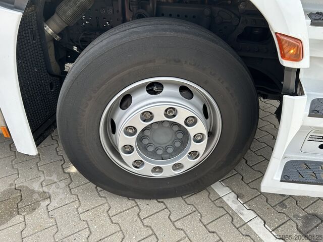 Prevoz v hladilniku/zamrznjenem stanju Mercedes-Benz Actros 2124 / Carrier Supra 850 -30 gr / Koeler...