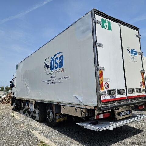 Refrižeratoru kravas automašīna Renault T460