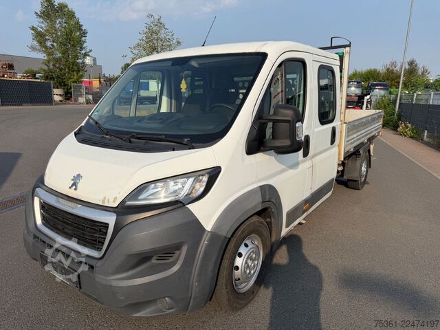 Kravas mikroautobuss ar pašizgāzēju PEUGEOT Boxer DoKa Dreiseitenkipper L3 BlueHDi AHK E6