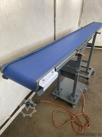 Transportband, bandtransportör, bandtransportör, tandad bandtransportör, smågodstransportör, platttr MFP Fördertechnik 2500 x 250