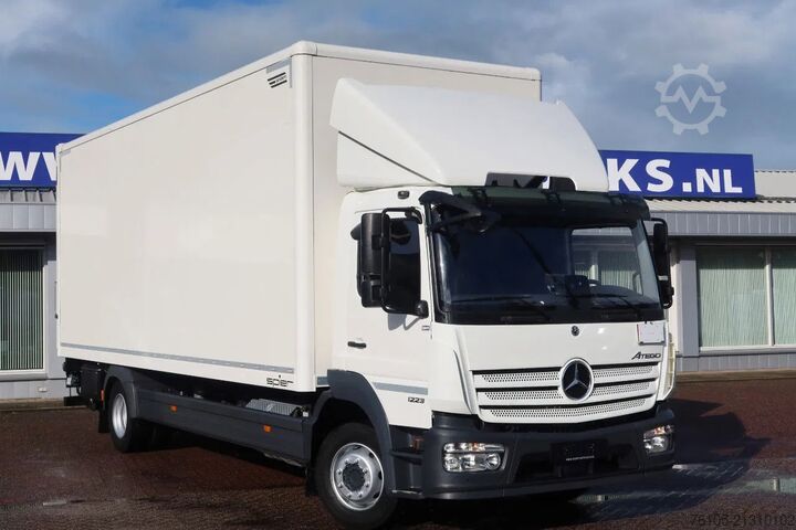 スーツケース Mercedes-Benz Atego 1223 1223 L  Bak + Klep Bar 3000 KG