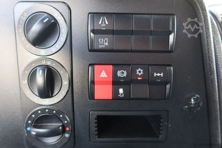 スーツケース Mercedes-Benz Atego 1223 1223 L  Bak + Klep Bar 3000 KG