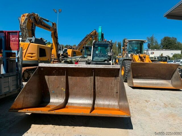 Wheel loader LIEBHERR T55