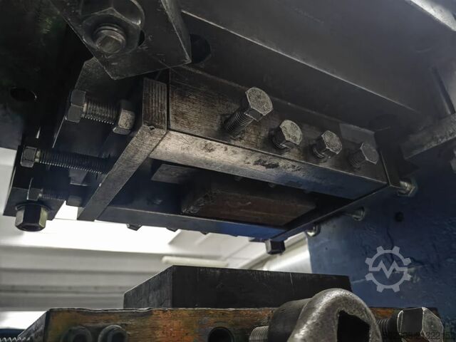 πρέσα με γόνατο Grabener GK800