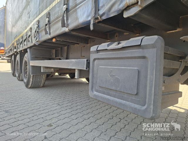Semi-reboque aberto com lona Kögel Curtainsider Mega