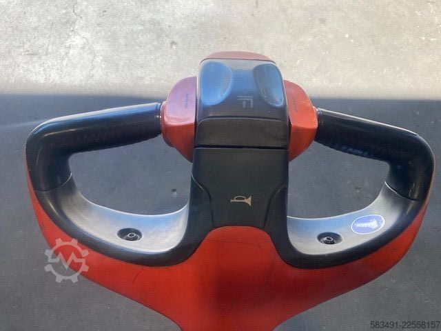 עגלת משטחים ידנית Linde T18