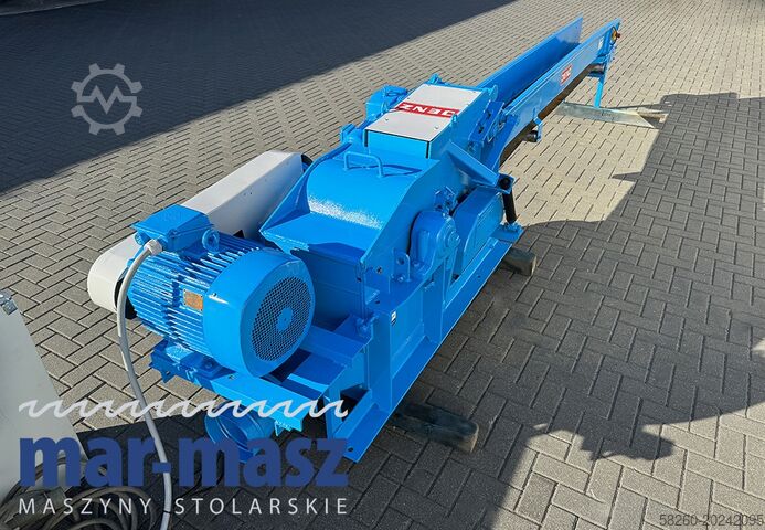 Broyeur/déchiqueteur de bois pour chutes JENZ HL350-300WTA