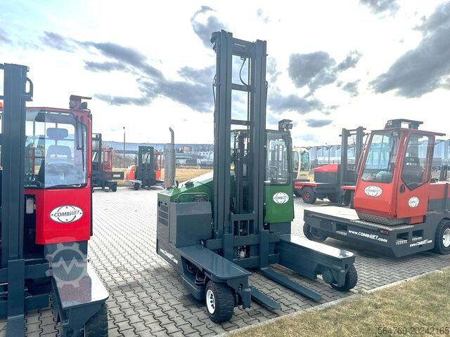 Cărucior cu stivuitor cu 4 căi Combilift C4000 /2015 /Triplex 8400 mm/Only 7299 h
