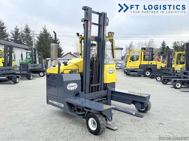 Carretilla retráctil de 4 vías Combilift C4000 GAS DUPLEX 4600 FORK POSITIONER