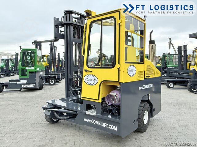 Carretilla retráctil de 4 vías Combilift C4000 GAS DUPLEX 4600 FORK POSITIONER