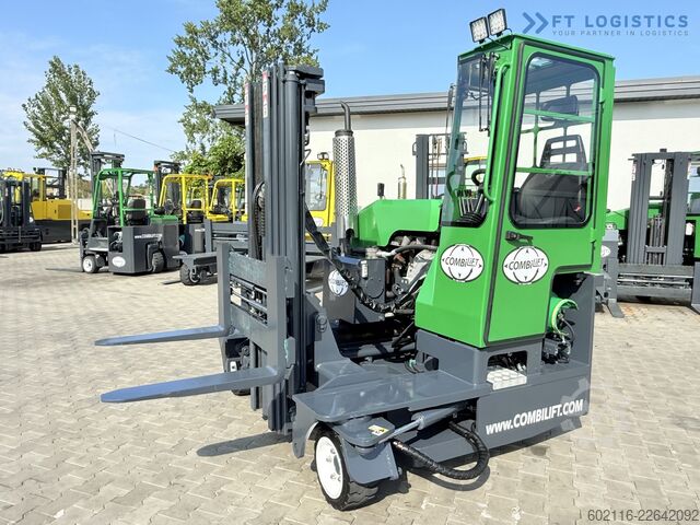 Carretilla retráctil de 4 vías Combilift C2500 TRIPLEX 4900 Width: 1900 mm GAS