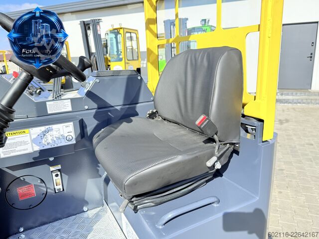 4方向フォークリフト Combilift CB4000 GAS TRIPLEX 8500 FREE LIFT
