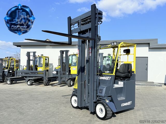 4方向フォークリフト Combilift CB4000 GAS TRIPLEX 8500 FREE LIFT
