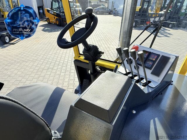 4方向フォークリフト Combilift CB4000 GAS TRIPLEX 8500 FREE LIFT