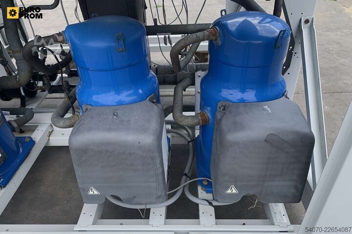 Chiller Used Industrial Chiller CARRIER - 261 kW | With warranty