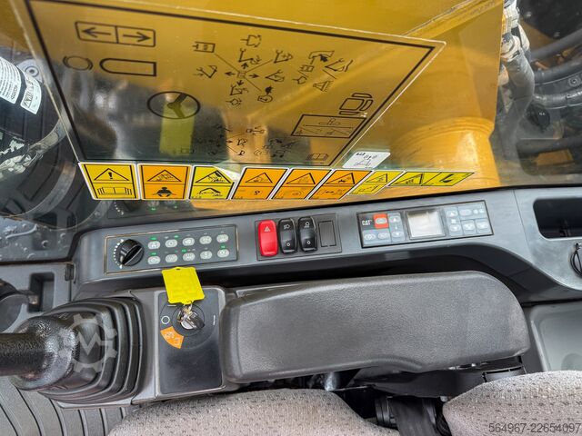 Umschlagbagger Caterpillar CAT MH3026-06C Umschlagbagger Kamera ZSA