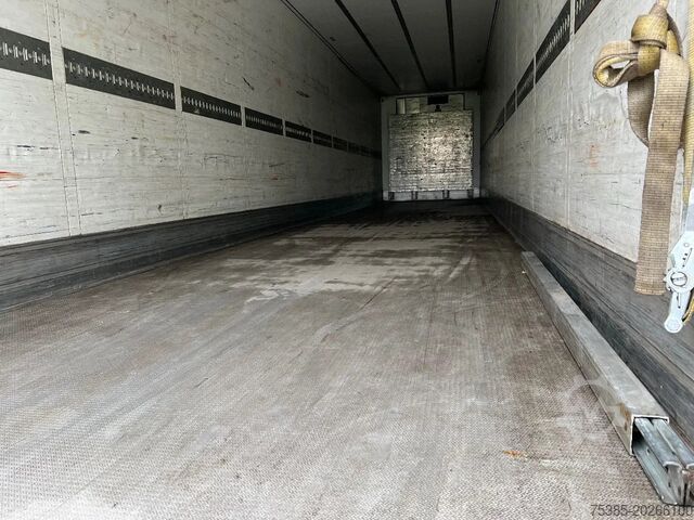 Transporte refrigerado/congelado Schmitz Cargobull Thermo King 400 Laadlift 270 cm