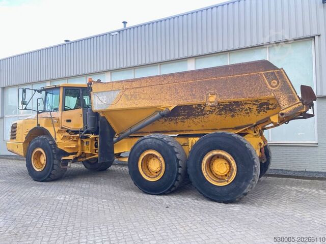 Camión volquete Volvo A25E