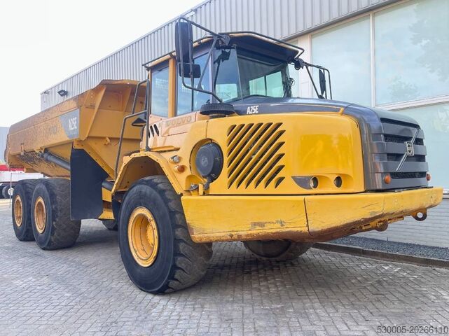 Camión volquete Volvo A25E