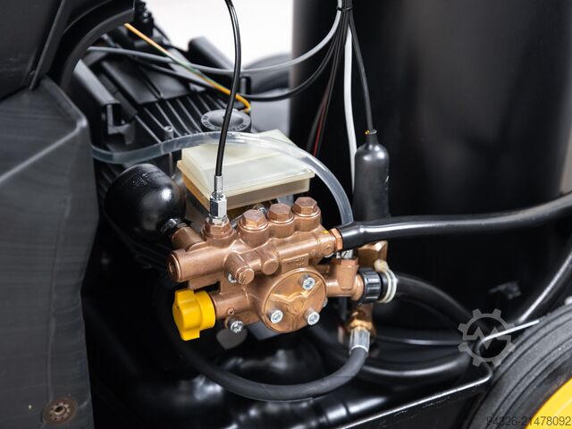 Kärcher HDS 699 Hochdruckreiniger Kärcher 699 - 700l/h - 160bar - 4,5kW - 400V