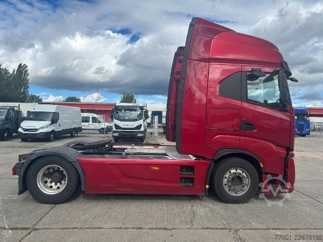 Standart çekici ünitesi IVECO AS440S46T/P / Retarder / Leder
