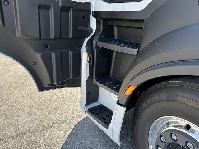 Vakiotraktori Iveco S-Way 500 Full-Air ADR Model Year 2024