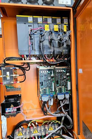 Обработващ център KITAMURA Mycenter H300 Supercell