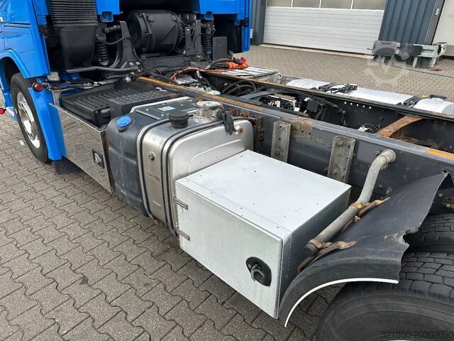 Șasiu cu cabină Volvo FH 16.750 6x4 Globe XL Chassis Retarder 3.90 Wb...