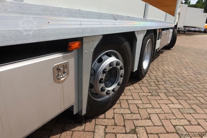 Auto transporteri DAF XF 480 106 XF 480
