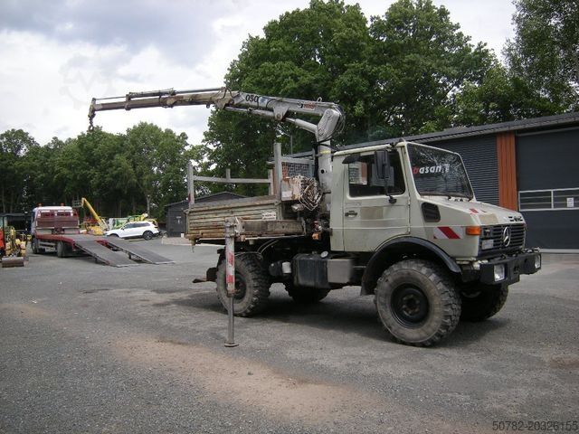 Dreiseitenkipper UNIMOG Unimog U1250 mit Kran