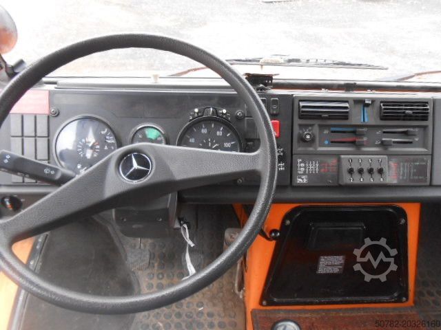 Camion benne UNIMOG U1450 427/11 mit Kran