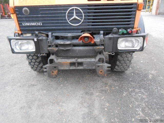 Camion benne UNIMOG U1450 427/11 mit Kran