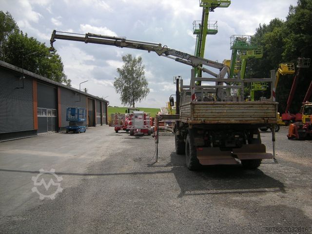 Dreiseitenkipper MERCEDES-BENZ Unimog U1250 mit Kran MKG 105