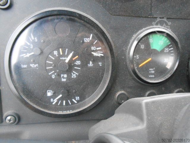 Camión volquete MERCEDES-BENZ U1450 427/11 mit Kran