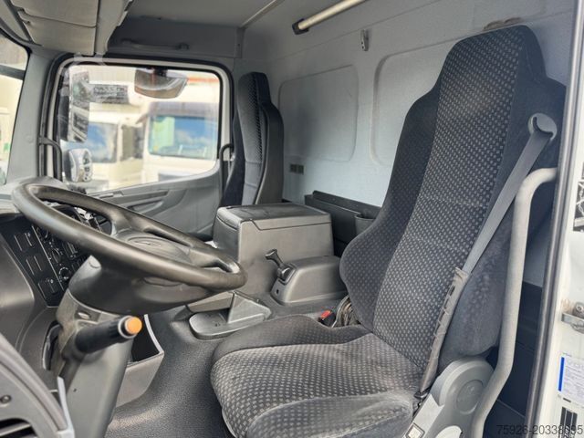Kamion sa ravnom platformom i ceradom MERCEDES-BENZ Atego 1224L *Pritsche Plane* LBW*