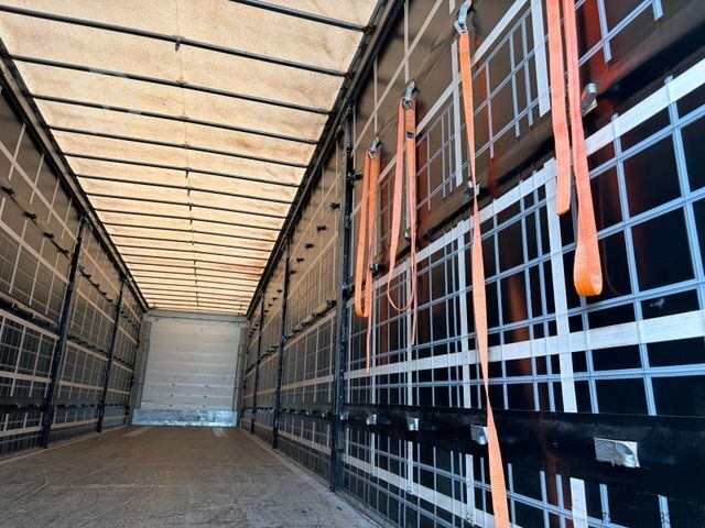 Otvorena poluprikolica sa ceradom SCHMITZ CARGOBULL SCB S3T * POWER CURTAIN * LIFT ACHSE