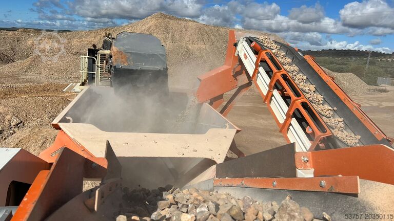 Planta de britagem móvel / britador de pedras Constmach Mobile Crushing Plant Mobile vertical shaft impact crushing