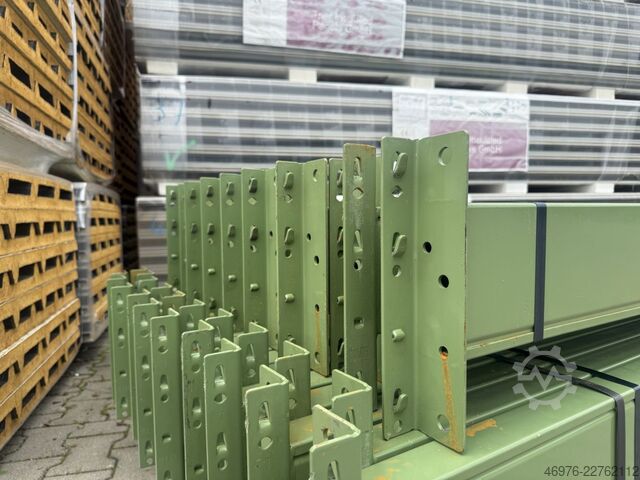 3,600 mm / Section: 142 x 50 mm / green / 3 uprights BITO PL38 Palettenregaltraverse Traverse Regal