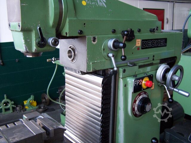 Fresadora DECKEL FP 2 M