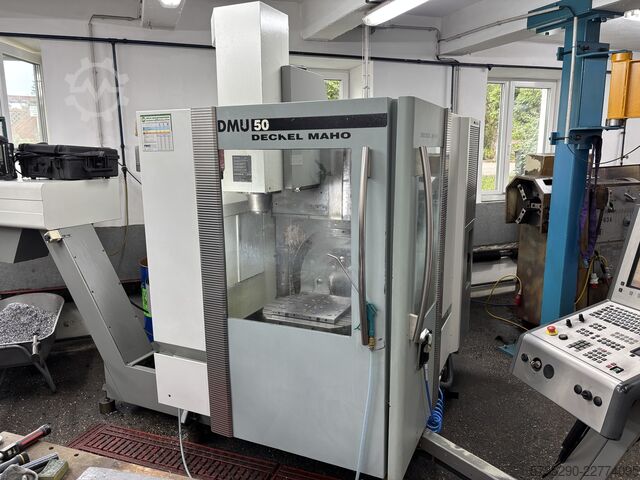 Univerzalni obdelovalni center Deckel Maho DMU 50