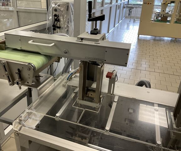 Kartónovací stroj Uhlmann C2205 Uhlmann C2205